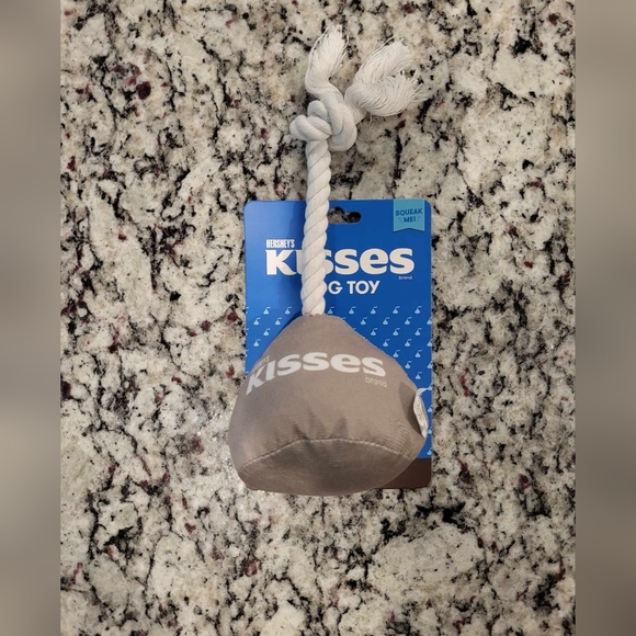 New 2 pet chocolate squeaky plush toys. - Picture 4 of 5